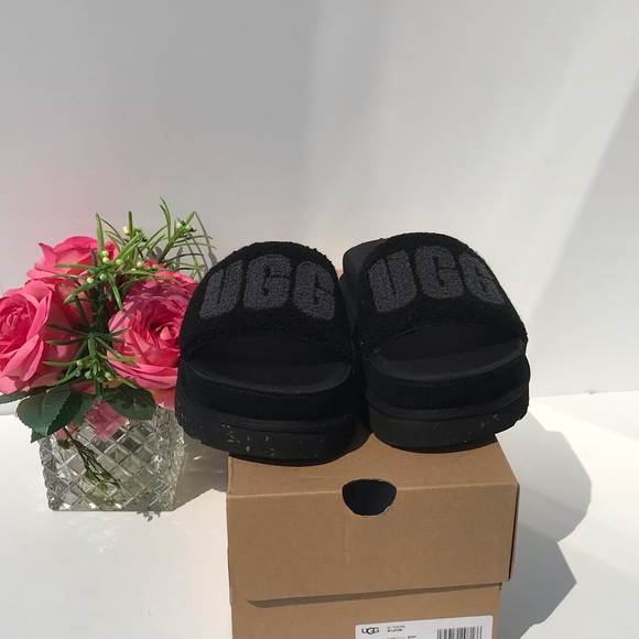 UGG Laton Slide - Picture 2 of 8